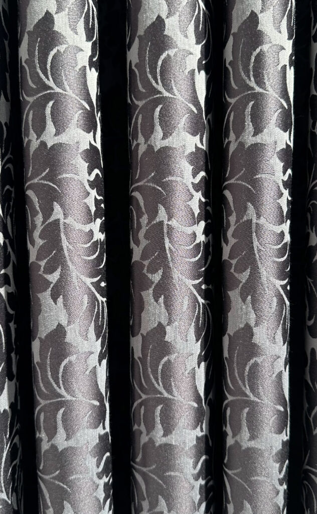 Bjeshkana (Perde të trasha)